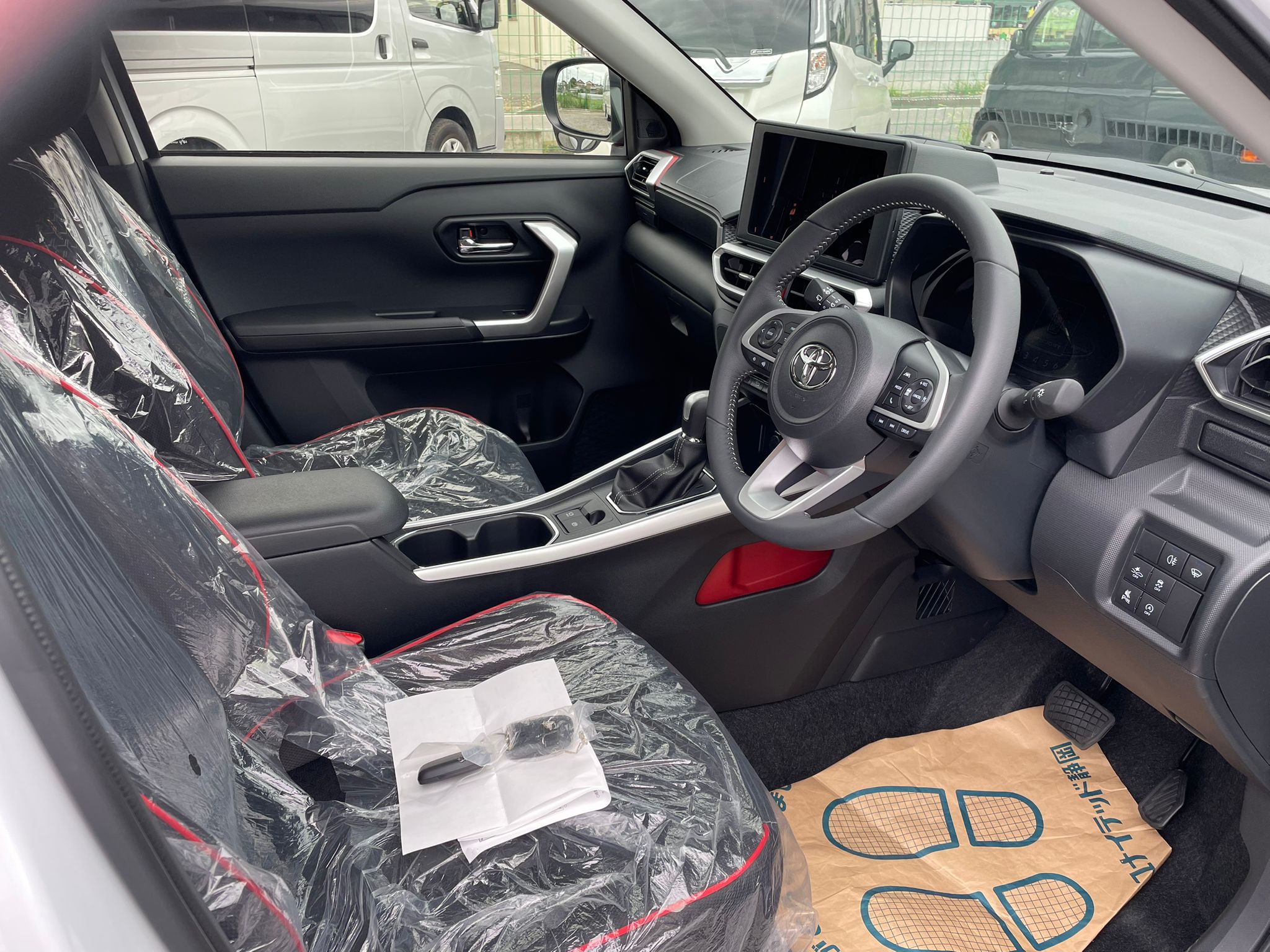 
								Toyota Raize Z full									
