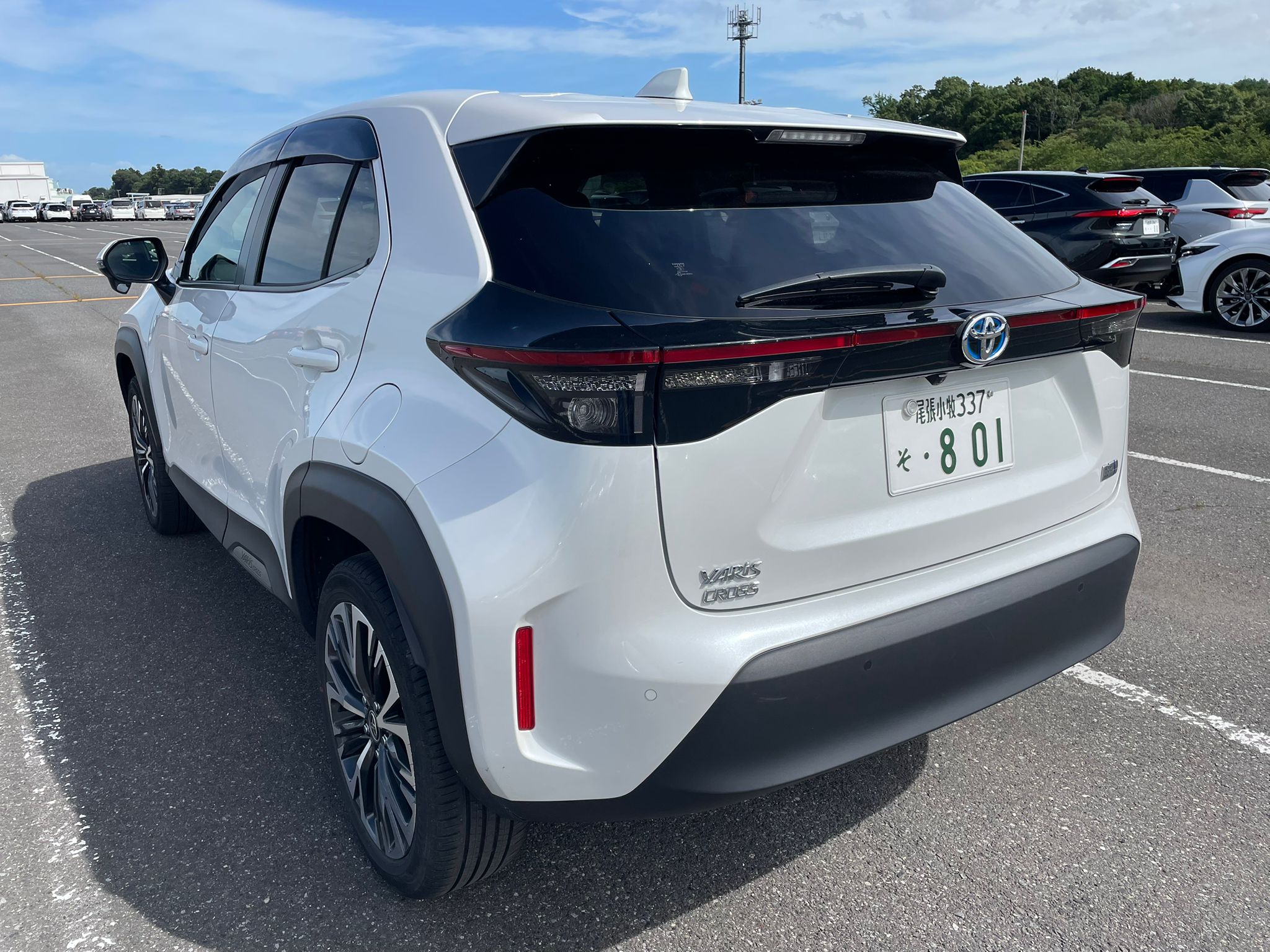 
								Toyota Yaris Cross full									